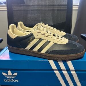 Adidas Samba OG Men's Sneakers - Dark Blue and Beige